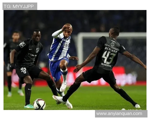 巴黎圣日耳曼在法甲联赛中取得6连胜,C罗和梅西双双进球助球队领跑积分榜 巴黎圣日耳曼在法甲联赛中取得6连胜,C罗和梅西双双进球助球队领跑积分榜