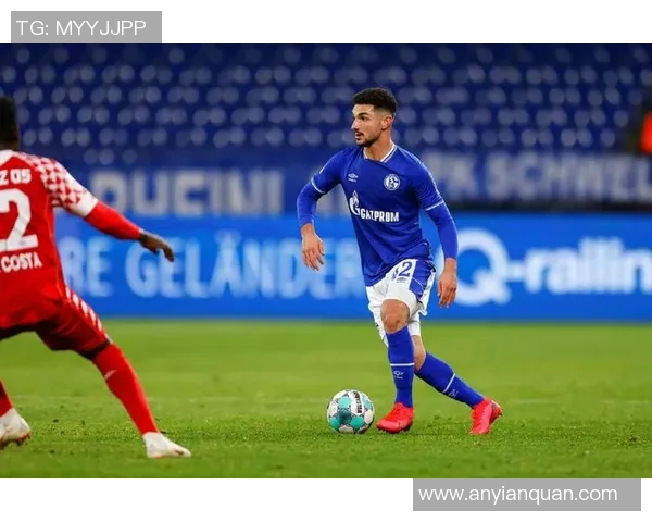 沃尔夫斯堡2-0完胜沙尔克04，实力碾压对手，激动球迷欢呼雀跃